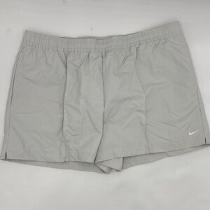 Nike Everything Wovens Mid-Rise 5” Shorts in Light Silver